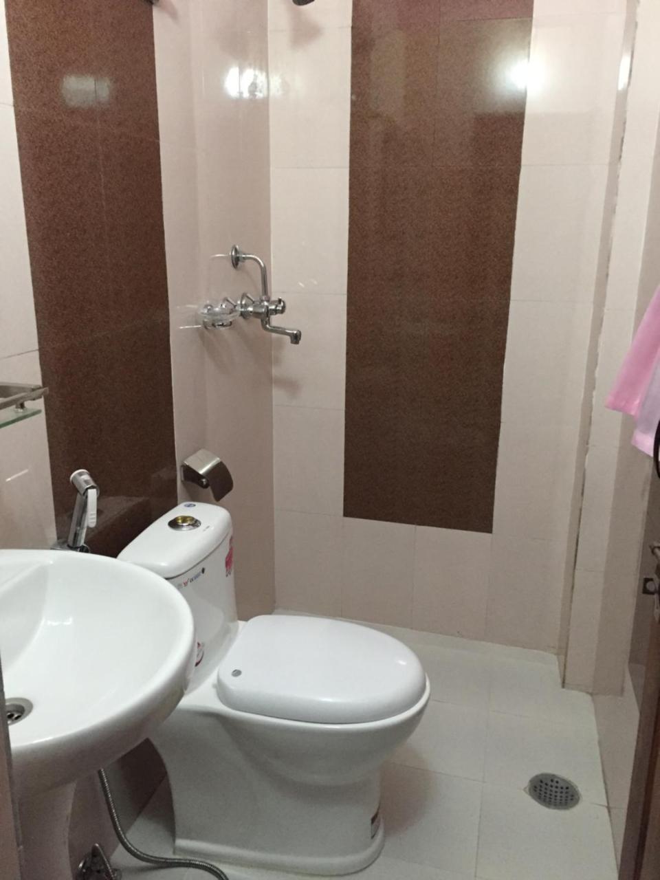 Obey Guest House Покхара Экстерьер фото