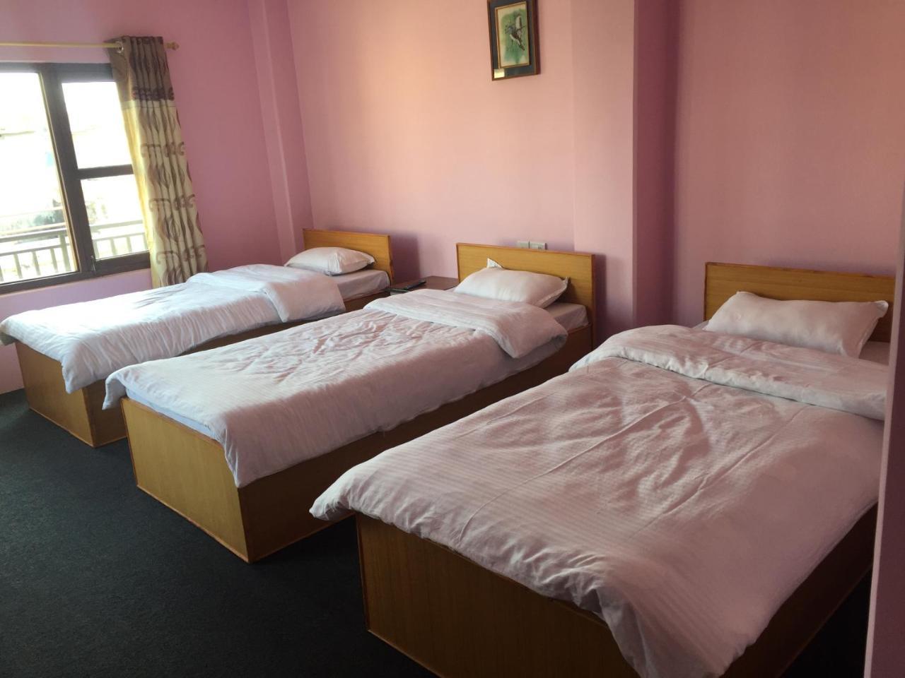 Obey Guest House Покхара Экстерьер фото